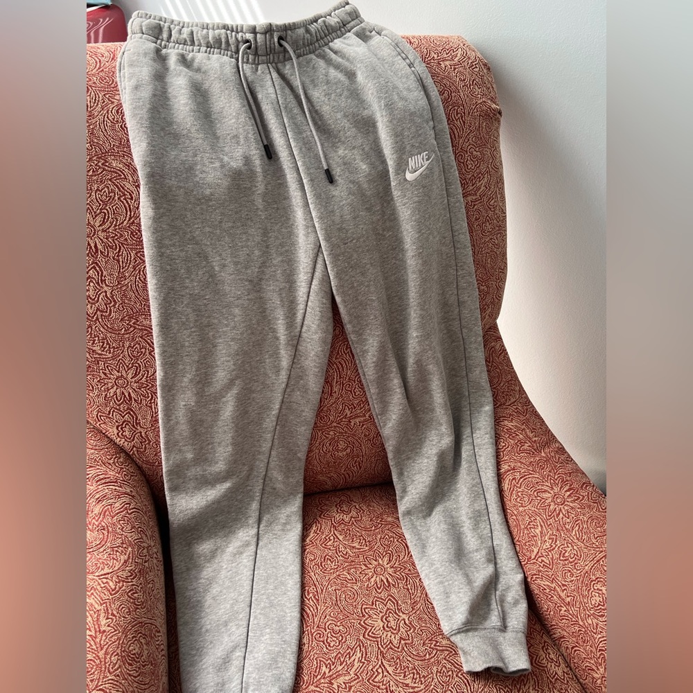 Nike Gray Jogger Sweat Pants